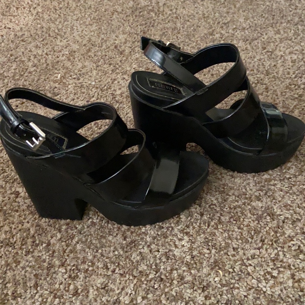 FOREVER 21 chunky block heels ! 🖤